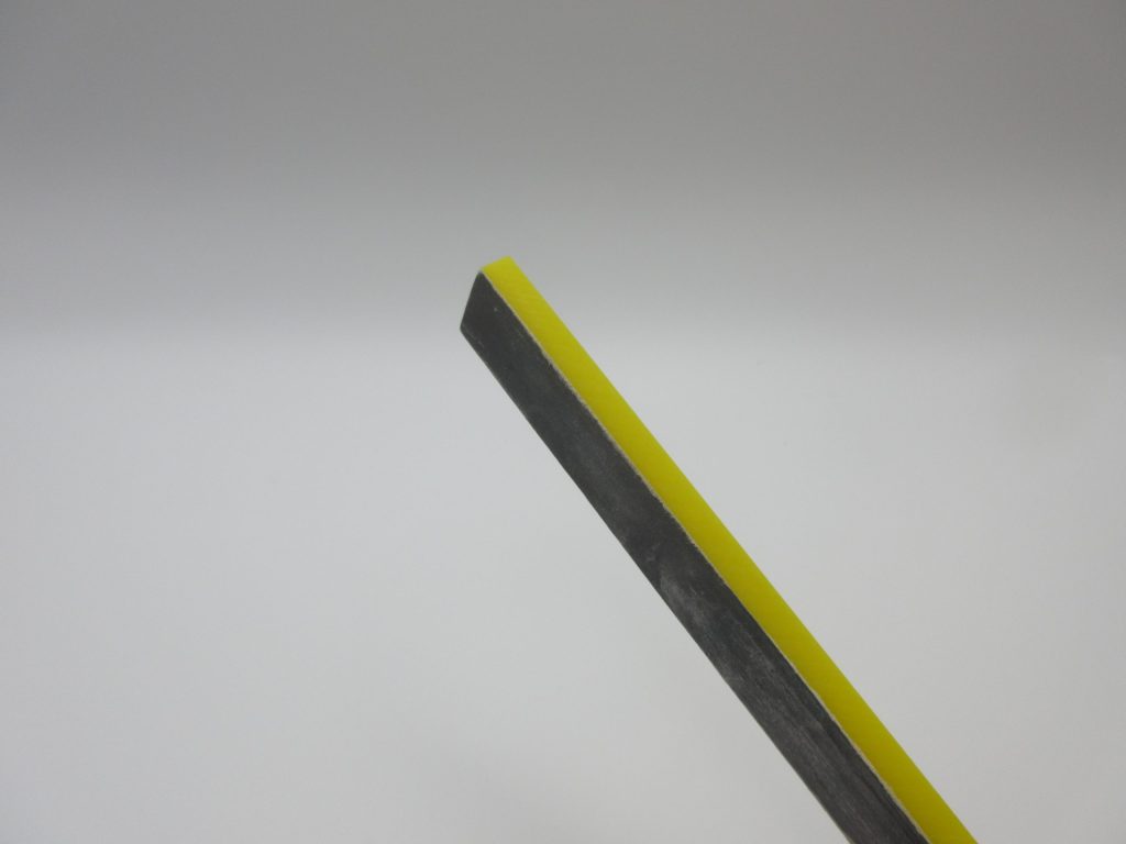 紙ヤスリを当て板ゴッドハンドFFボードアクリルに付けた画像