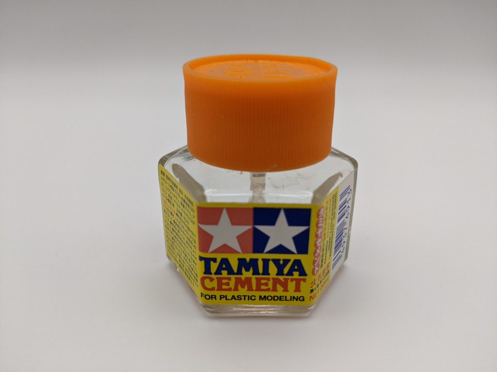 タミヤセメント六角ビン商品画像